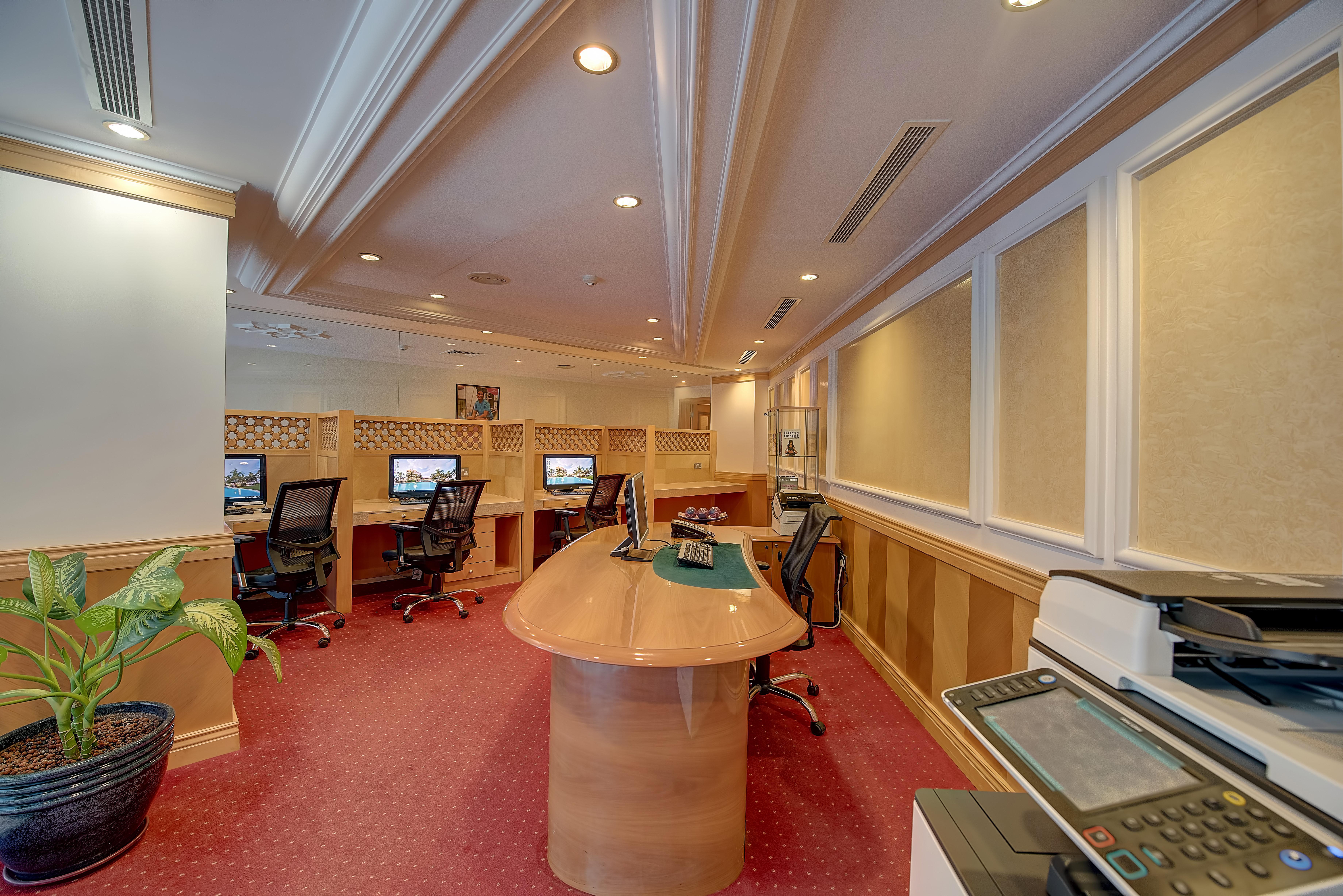 Crowne Plaza Resort Salalah By Ihg מראה חיצוני תמונה Business Center
